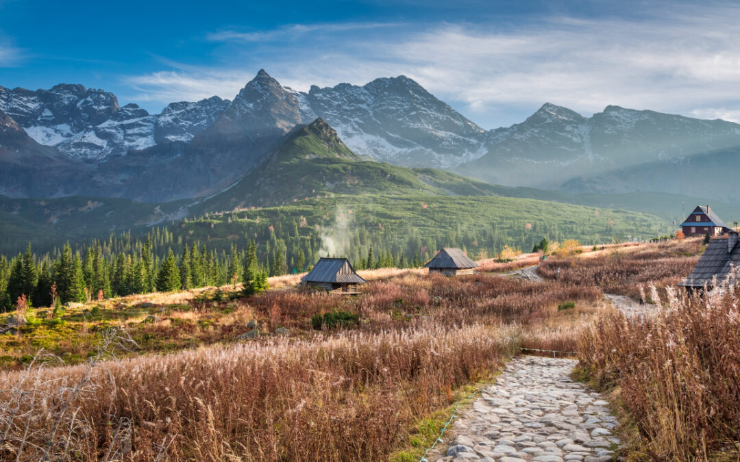 Gdzie jechać na majówkę w Polsce? Najciekawsze kierunki na 2–3 dni