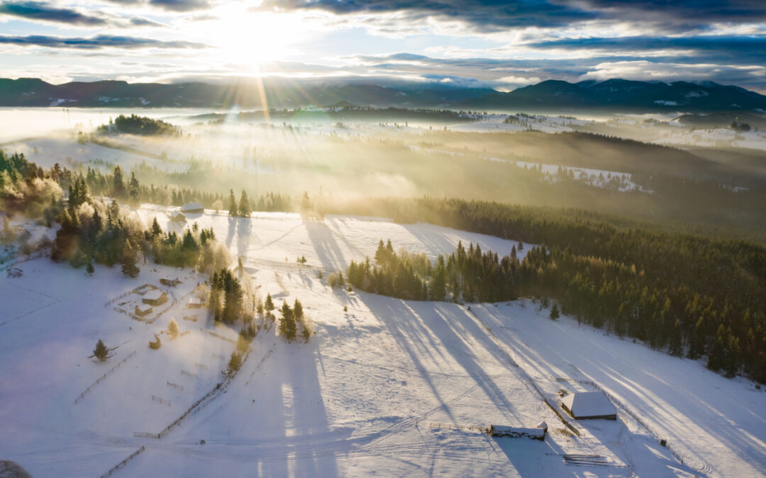 Późny wyjazd na narty — czy w marcu i kwietniu nadal warto jechać na stok?